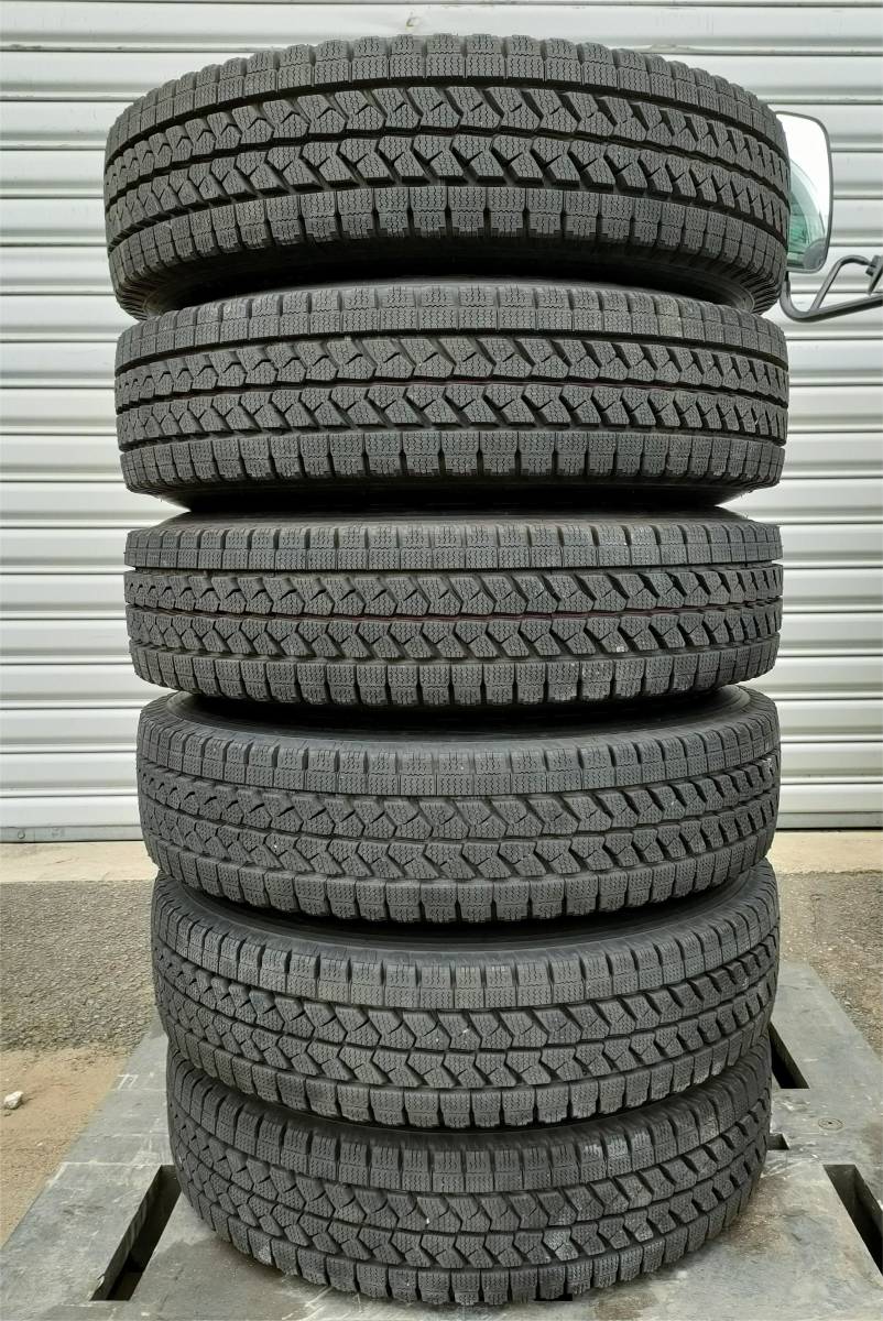 BRIDGESTONE ブリザック W979 冬タイヤ6本セット バリ山 トラック 195/85R16 114/112L 19年制 PCD203.2 T16×5.5K DOT TOPY 1225 15 E5.0_画像1