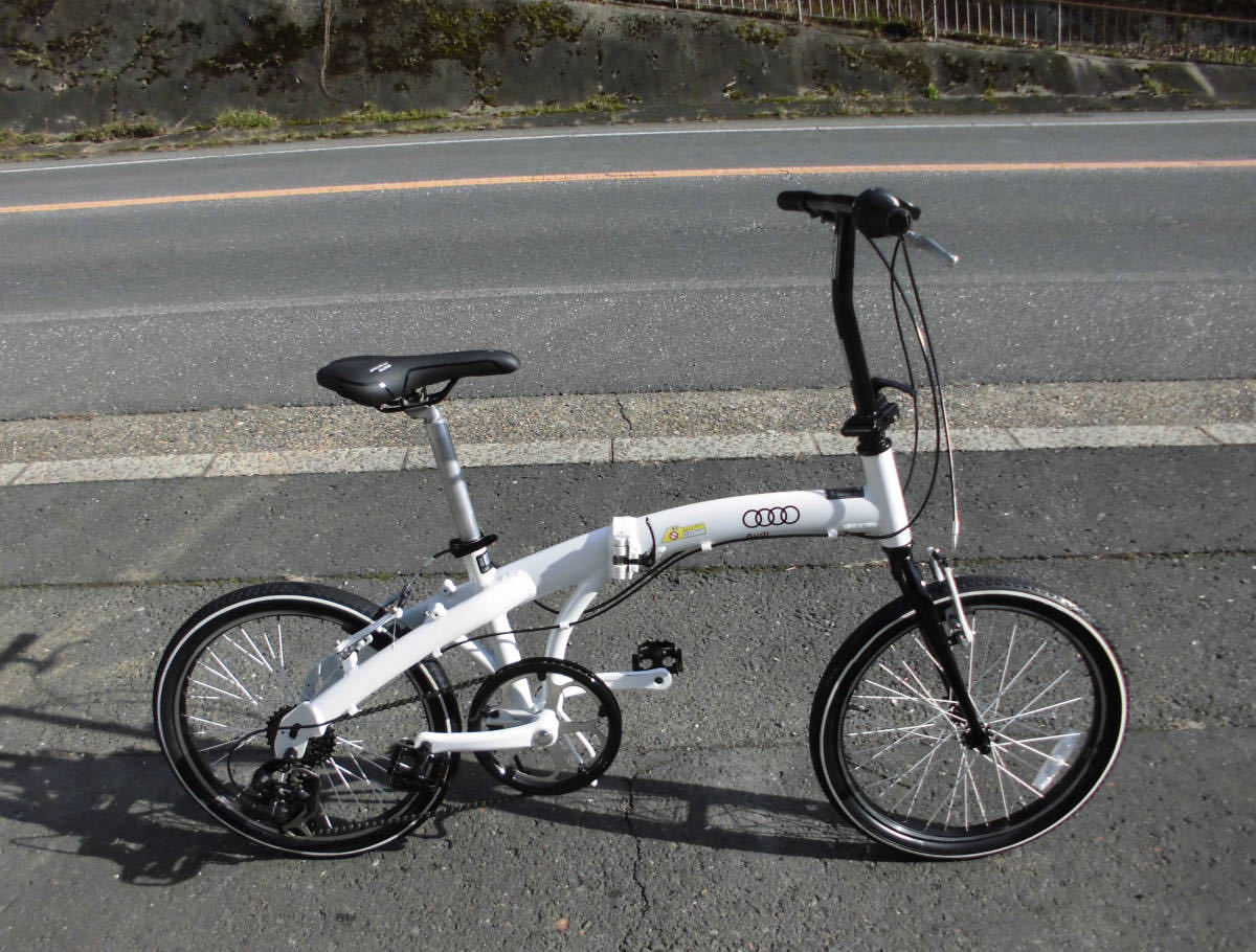 1円～【Audi】※ 折り畳み自転車 SHIMANO 6速 20インチ ミニベロ 小径車 白色 11578_画像1