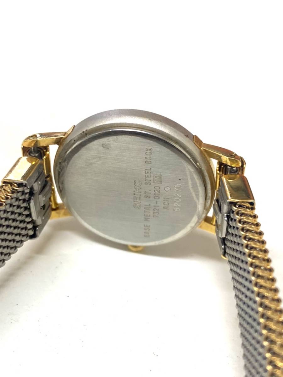 美品 セイコー SEIKO 腕時計 クォーツ ラウンドフェイス ゴールド文字盤 7321-0120 未稼働 mt112203_画像3