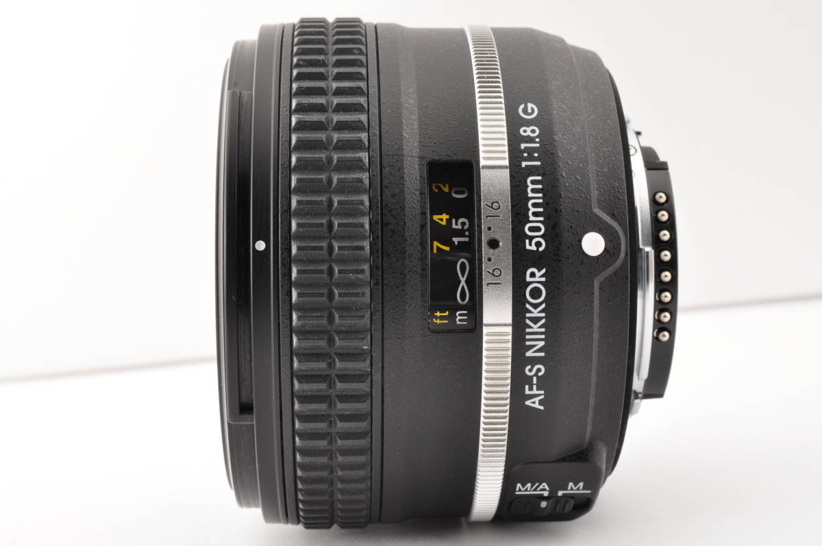 Nikon Df ブラック 黒 高級デジタルカメラ 50mm F1 8G Nikon Df ブラック 黒 高級デジタルカメラ 50mm F1 8G