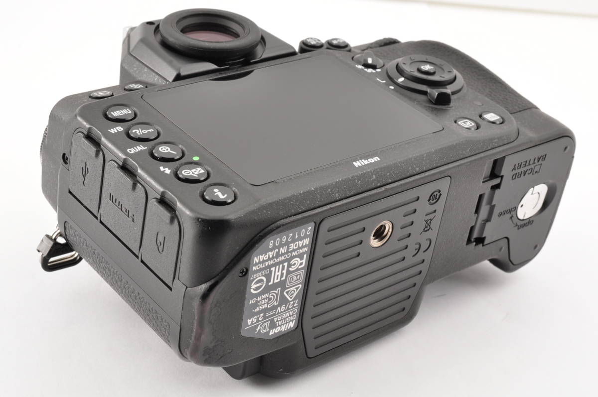 Nikon Df ブラック 黒 高級デジタルカメラ 50mm F1 8G Nikon Df ブラック 黒 高級デジタルカメラ 50mm F1 8G