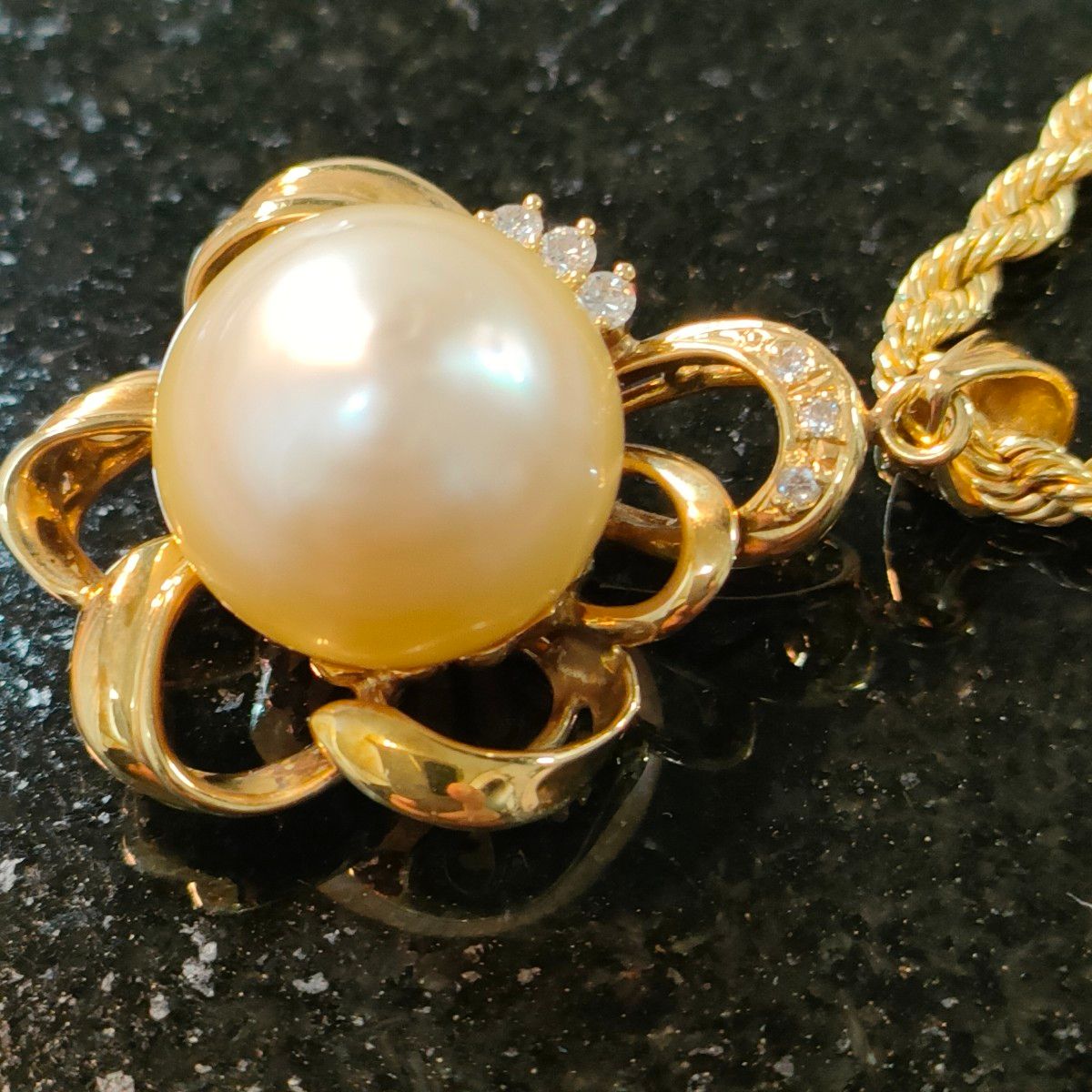 大玉真珠13.5mm K18 ダイヤ6石 ネックレス 美品 パールネックレス 真珠