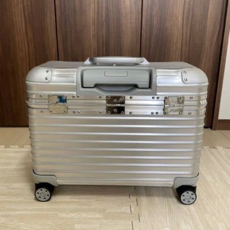 【12月末購入/新品未使用】【即決&送料無料】Rimowa リモワ Origimal オリジナル Pilot パイロット スーツケース 31L 92551004_画像2