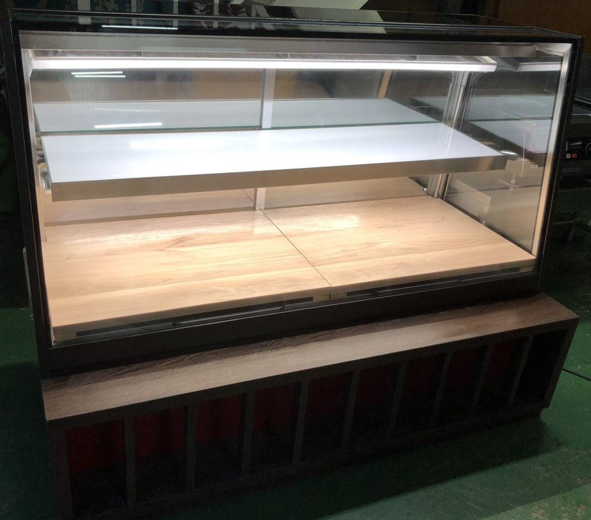 大穂冷蔵ショーケース　100V 2018年式　1500×600×1150 OHGP-ARTc-1500特　業務用　厨房機器　中古品　飲食店　台セット　セット品　I