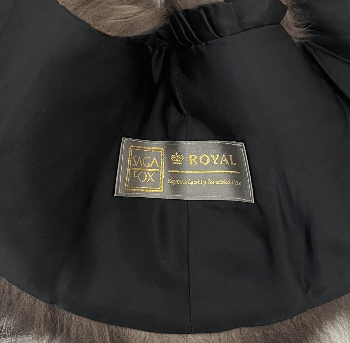 婦人 高級毛皮 ＊SAGA FOX サガフォックス ROYAL 金サガ ＊首巻 ティペット ショール 留め具 クリップ有 ブラウン系 エレガント ゴージャス_画像10