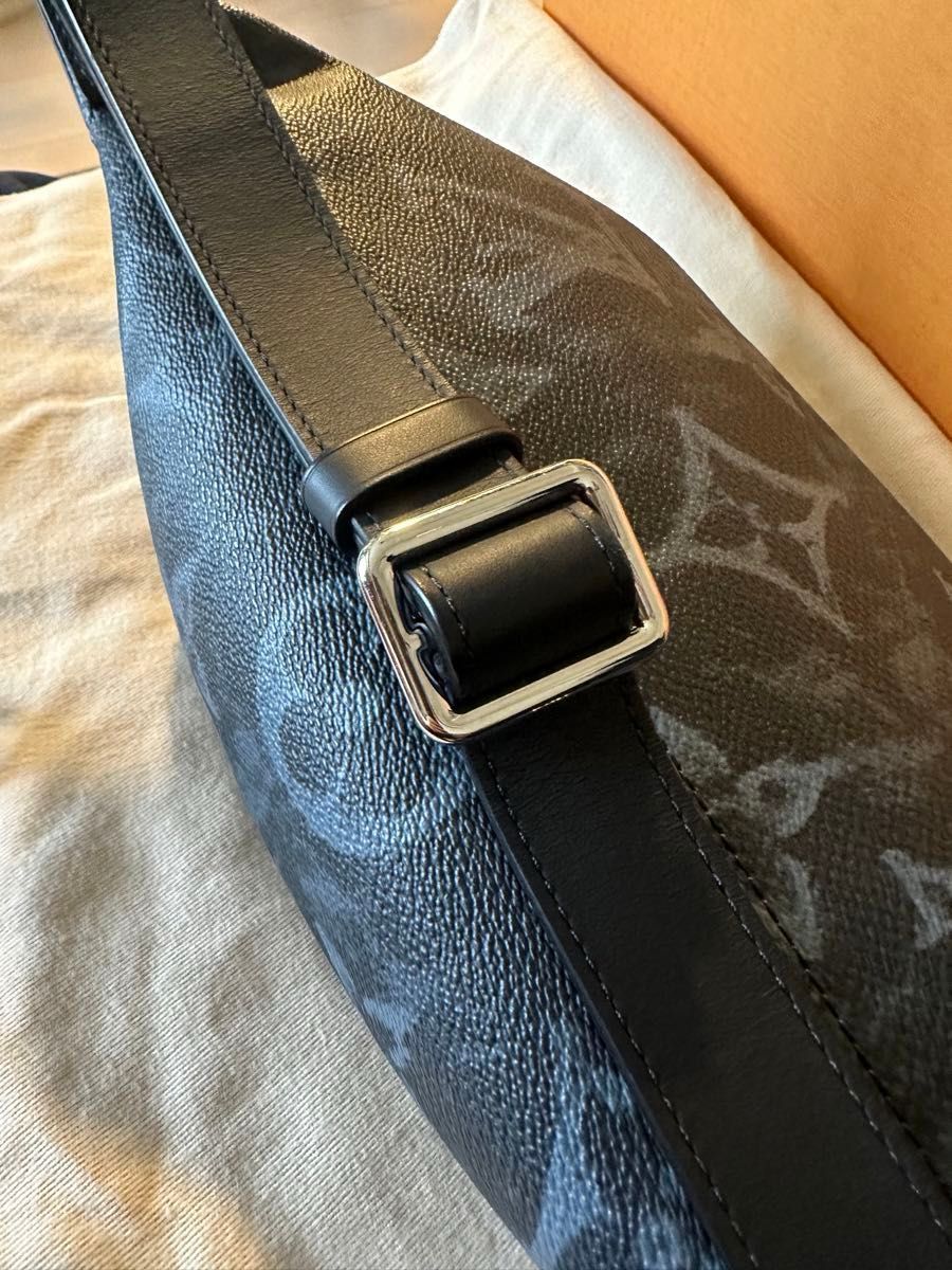 ルイ・ヴィトン LOUIS VUITTON ディスカバリーバムバッグ NM ルイ・ヴィトン LOUIS VUITTON ディスカバリーバムバッグ NM
