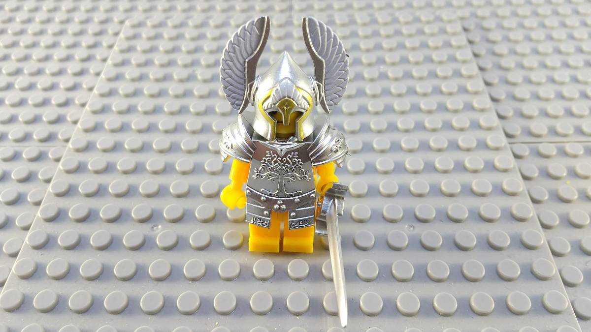 中世ヨーロッパ　シルバーナイト　LEGO互換　匿名配送　レゴ武器　モンハン　インテリア　送料無料　騎士　兜　鎧　お城　剣　クリスマス