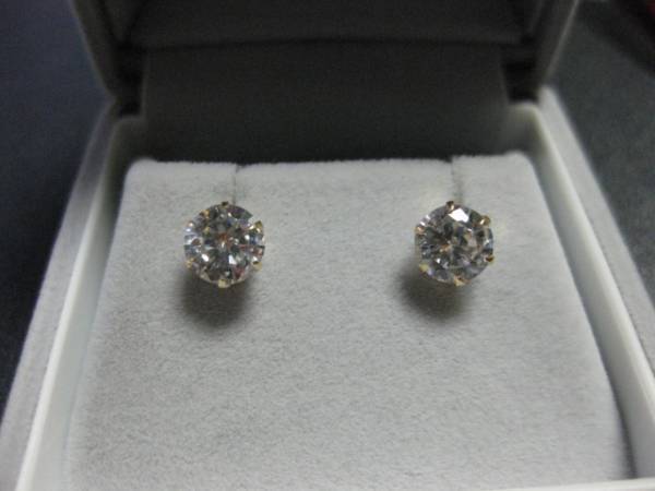 ★4ミリ★新サイズ★K18ダイヤモンドピアス1.28ct ペア高級※※☆輝きの一品☆純正18金 イエロー ゴールドピアス_画像5