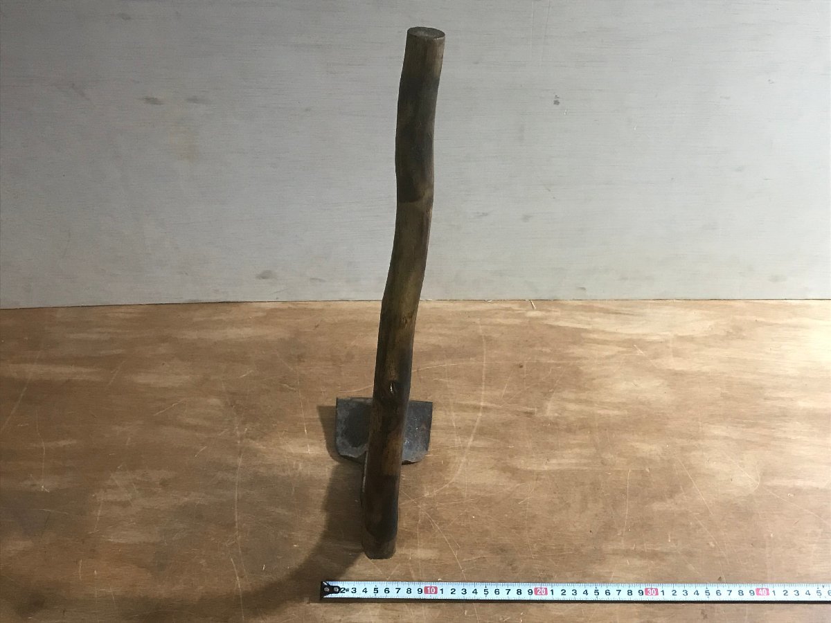 BA526 # включая доставку # дерево ........ ветка порез круг futoshi пилинг топорик топор . режущий инструмент плотничный инструмент инструмент старый инструмент старый .. уличный лезвие ширина :10cm 704g /.MA.