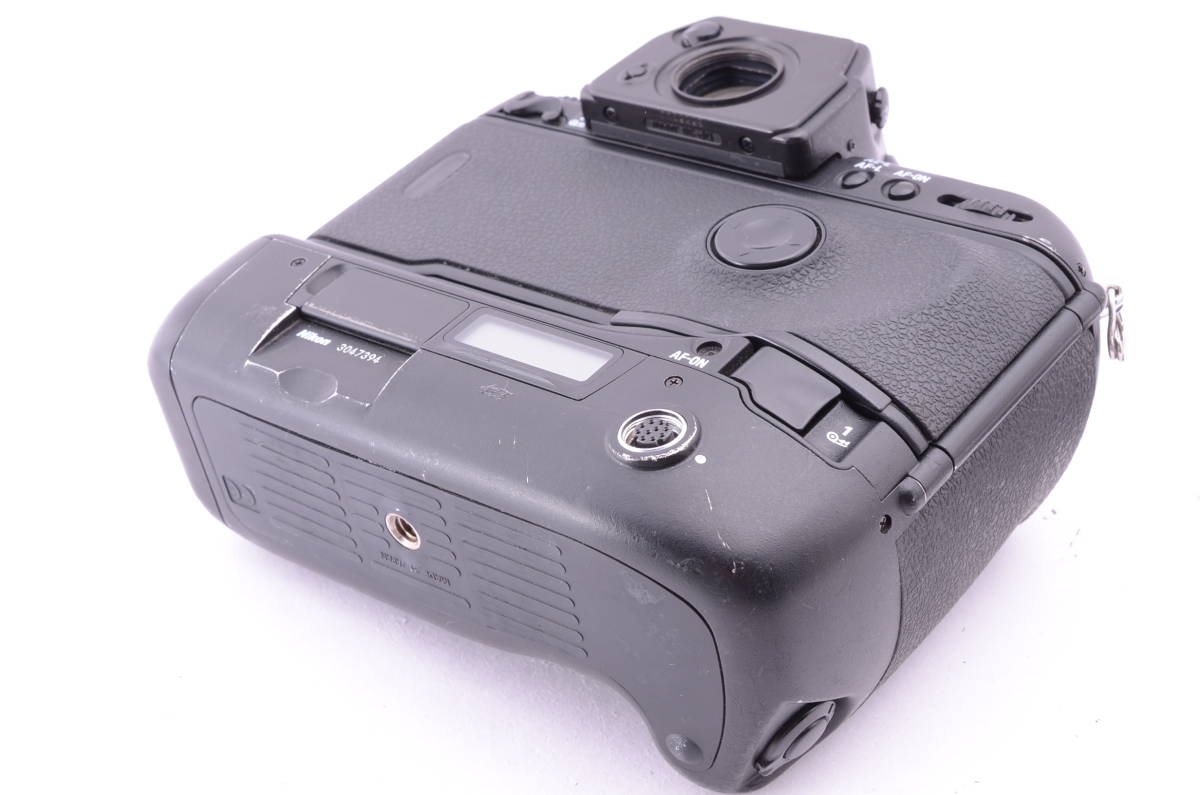 [美品] Nikon F5 Body 35mm Film SLR Camera Professional Model ニコン フィルム 一眼レフ カメラ NB-00156_画像8