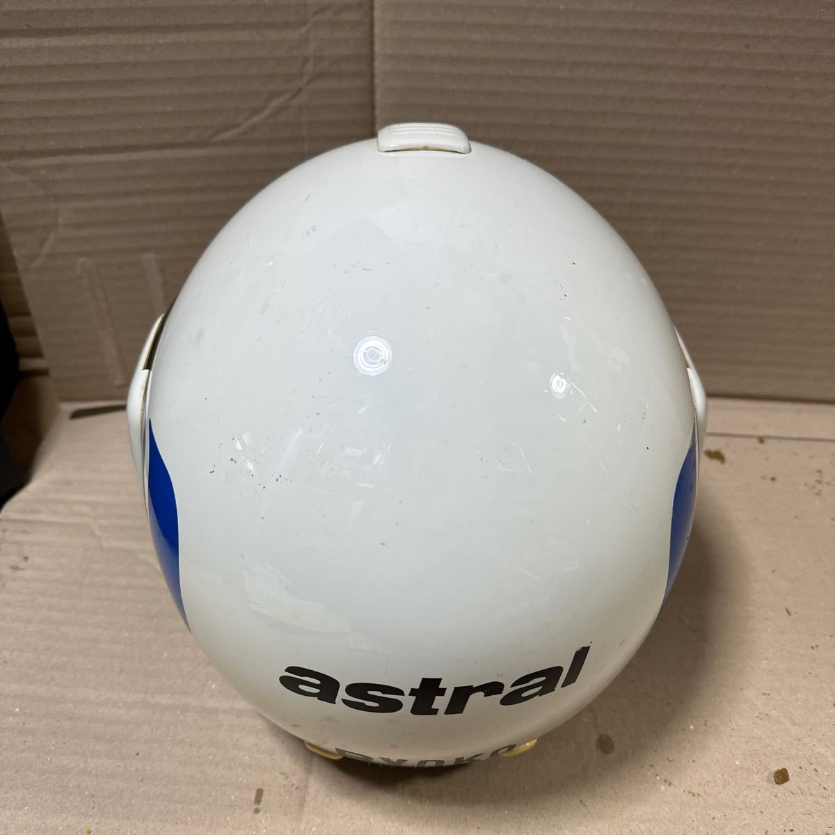 a-4657)KUNOH helmet ( size unknown )