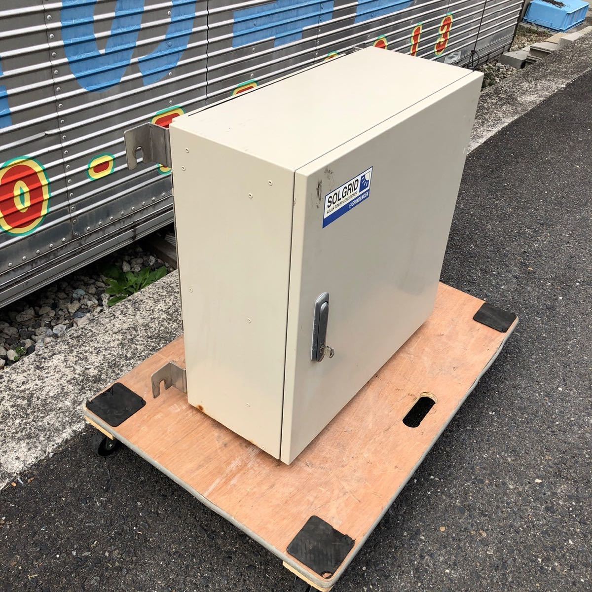 新電元工業 太陽光発電用10kwパワーコンディショナ PVS010T200 の画像2