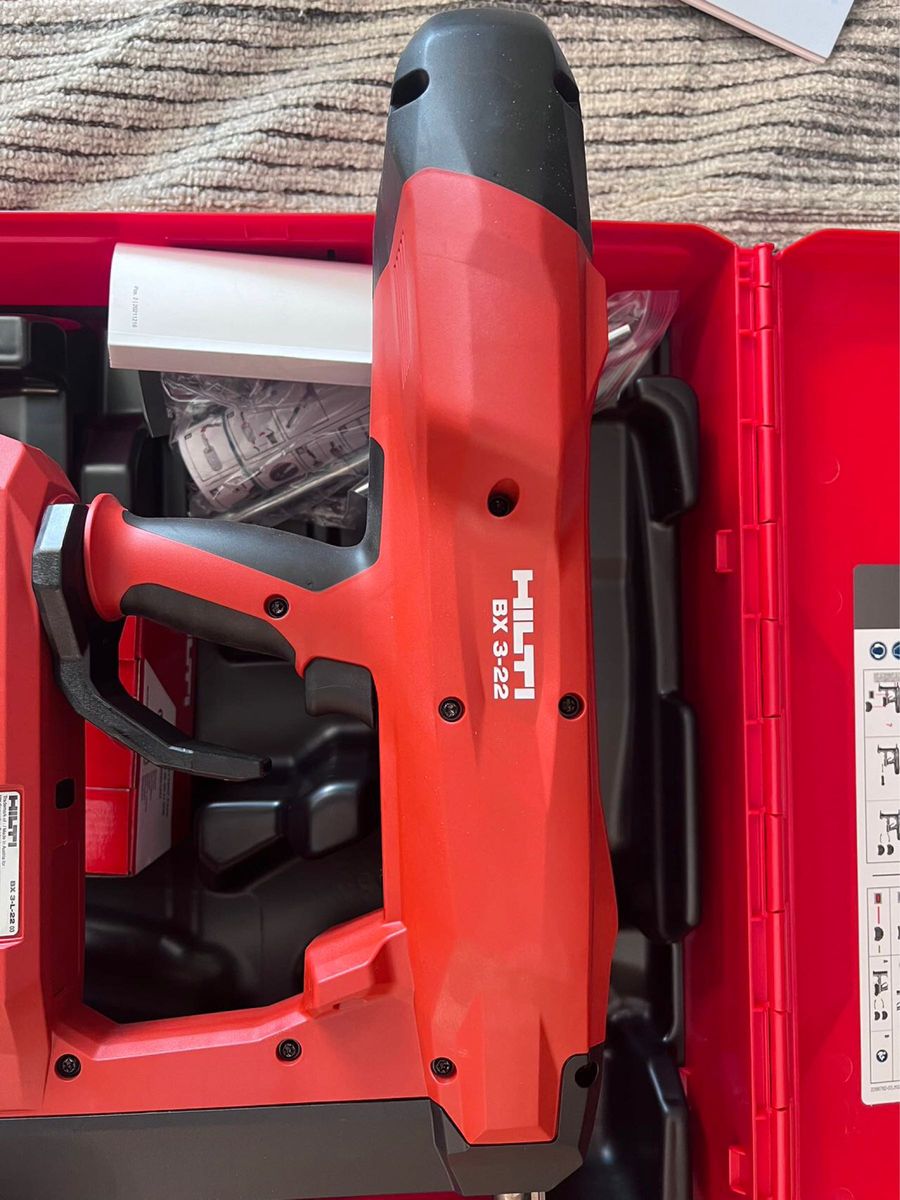 ヒルティ hilti 電気銃BX 3-L-22 充電式コンクリートネイラー ヒルティ hilti 電気銃BX 3-L-22 充電式コンクリートネイラー