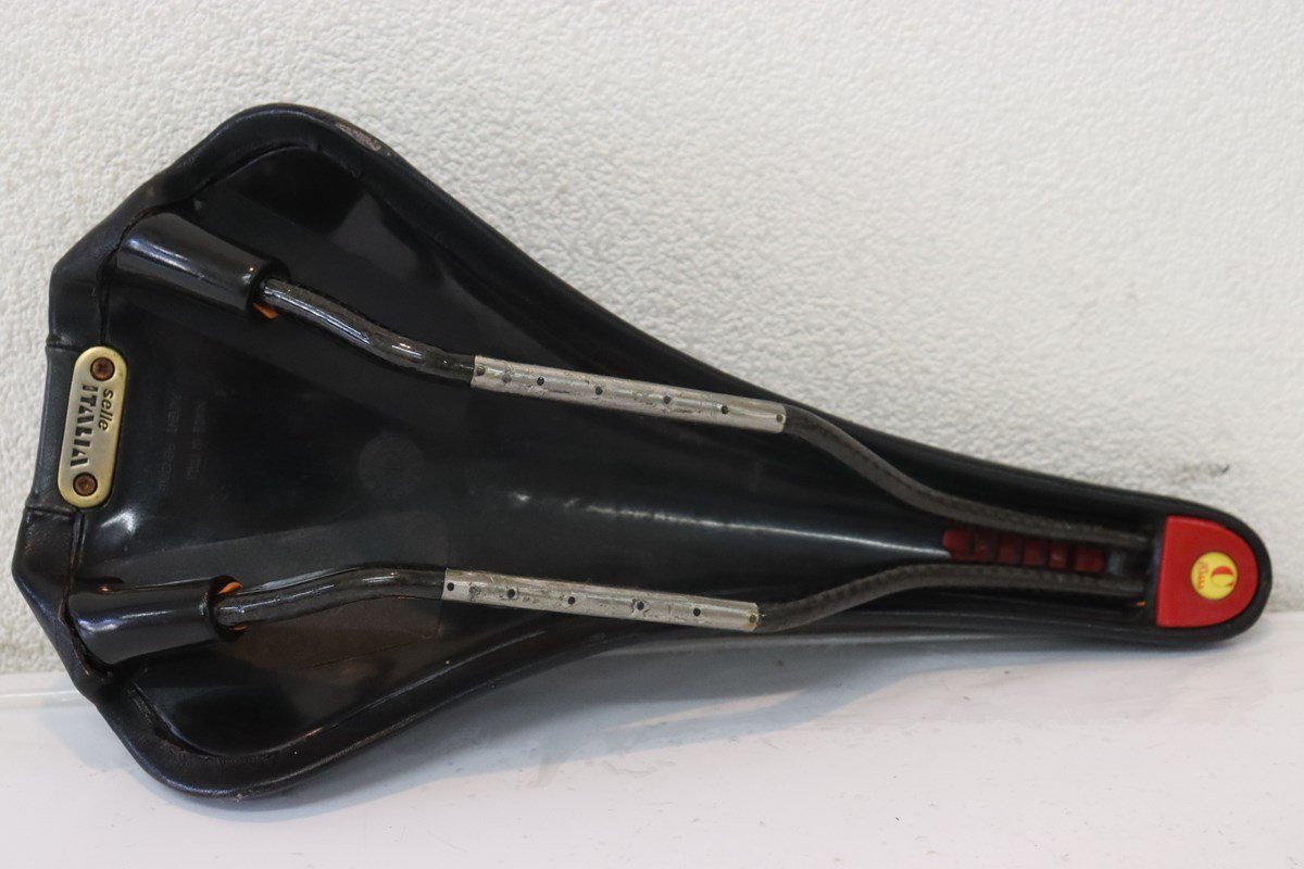 ★selle ITALIA セライタリア NOVUS FERRARI サドル カーボンレール_画像6