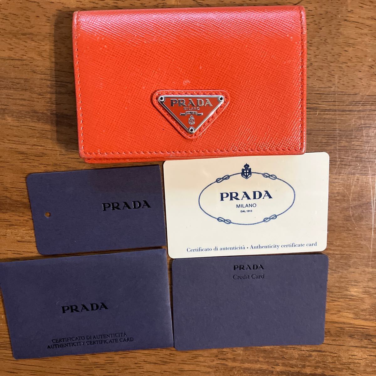 PRADA 名刺入れ　カードケース 大人かわいい_画像1