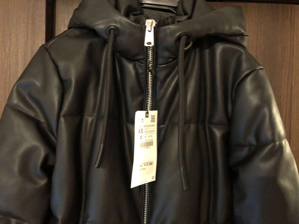 ZARA ザラ ウィンドウプロテクション フェイクレザーパフ ZARA ザラ ウィンドウプロテクション フェイクレザーパフ