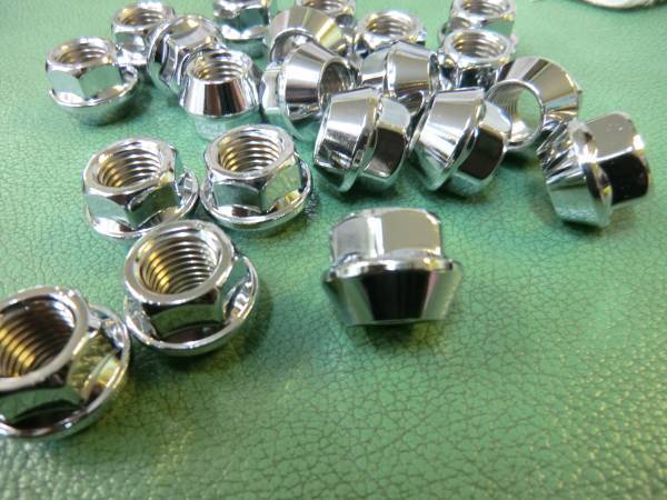 M12 １，25ｍｍ　　クロムメッキ品　頭１７ｍｍ貫通ナット　送料￥２００_画像2