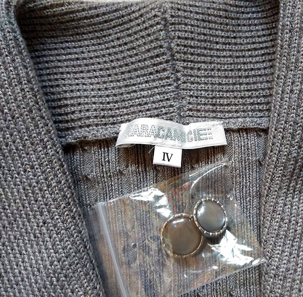 ナラ カミーチェ☆グレー系ウール混ケーブル編み ニットジャケット/カーディガン Ⅳ 大きいサイズ 中古 シングル テーラード_画像5