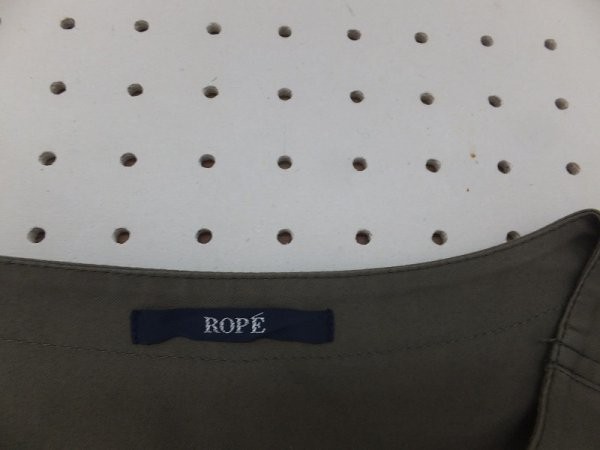 〈送料無料〉ROPE ロペ レディース ノーカラー スナップボタン ジャケット 7 カーキ_画像2