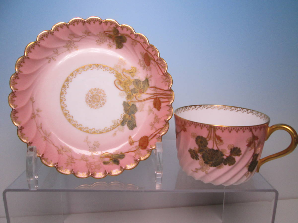 ☆西洋アンティーク・Limoges リモージュ 金彩手描き花文 輪花形 カップ&ソーサー_画像1