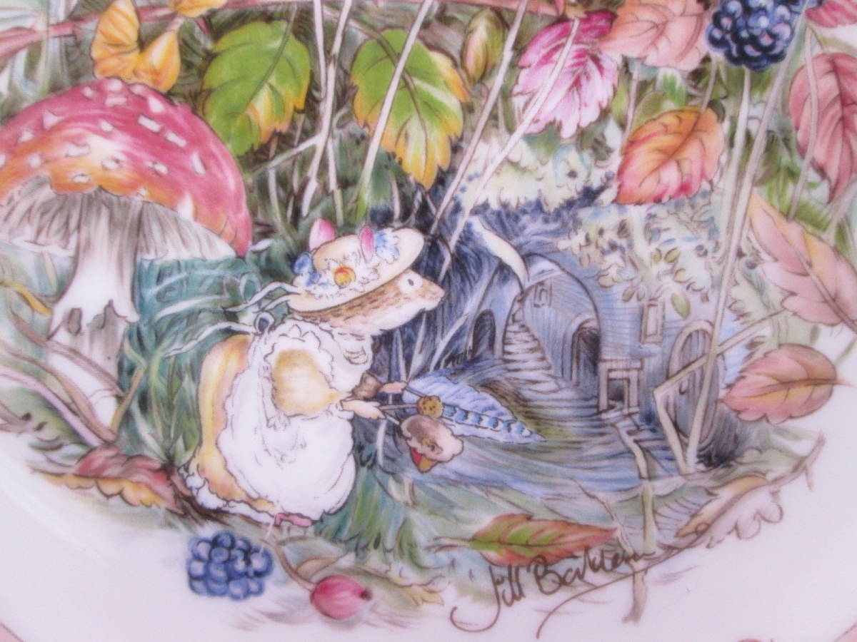 * Royal Doulton Royal Doulton BRAMBLY HEDGE Blanc b Lee hedge Autumn autumn plate 2 four season series records out of production goods box less 