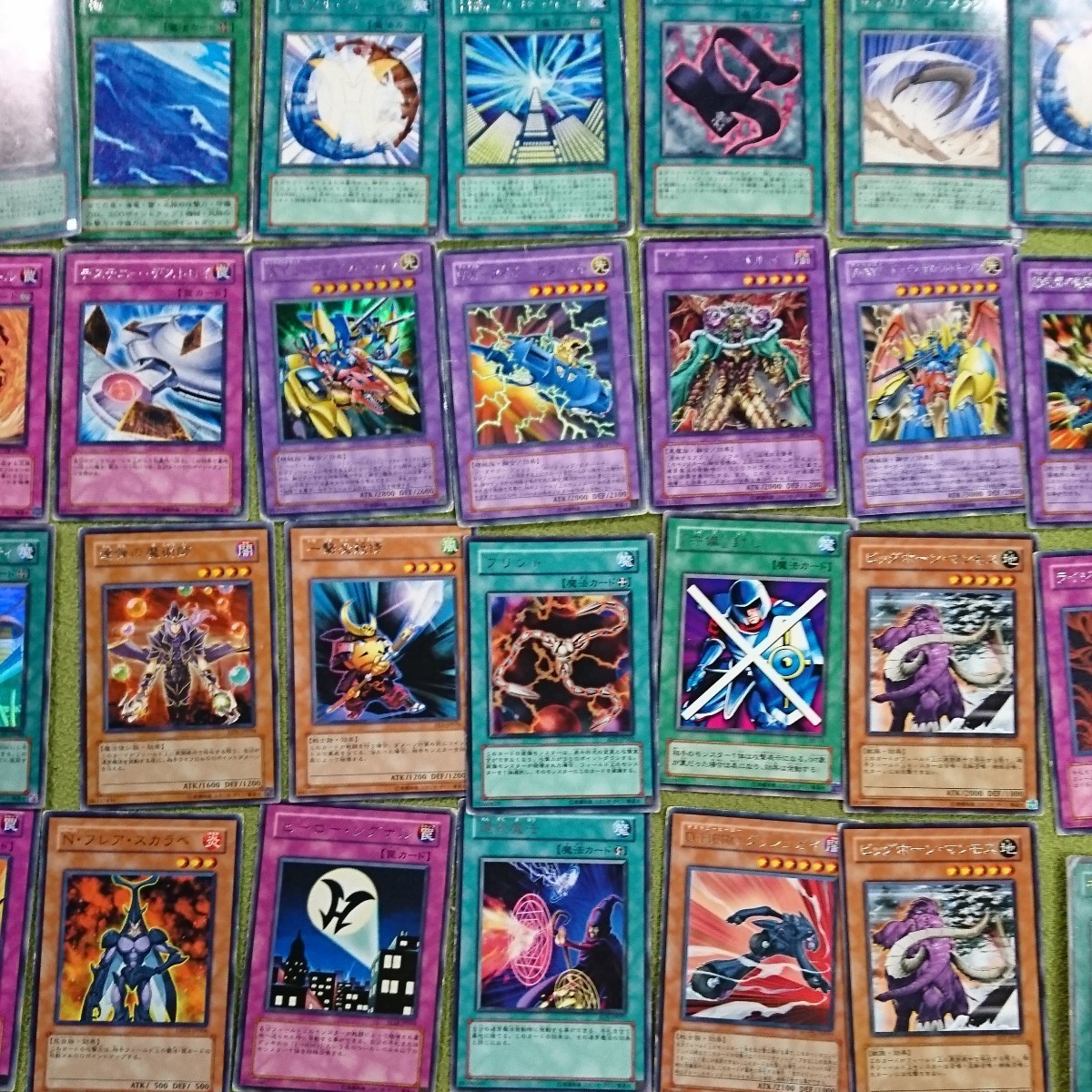 遊戯王カード レアカード 計122枚 色々まとめて 現状販売品 中古保管品_画像3