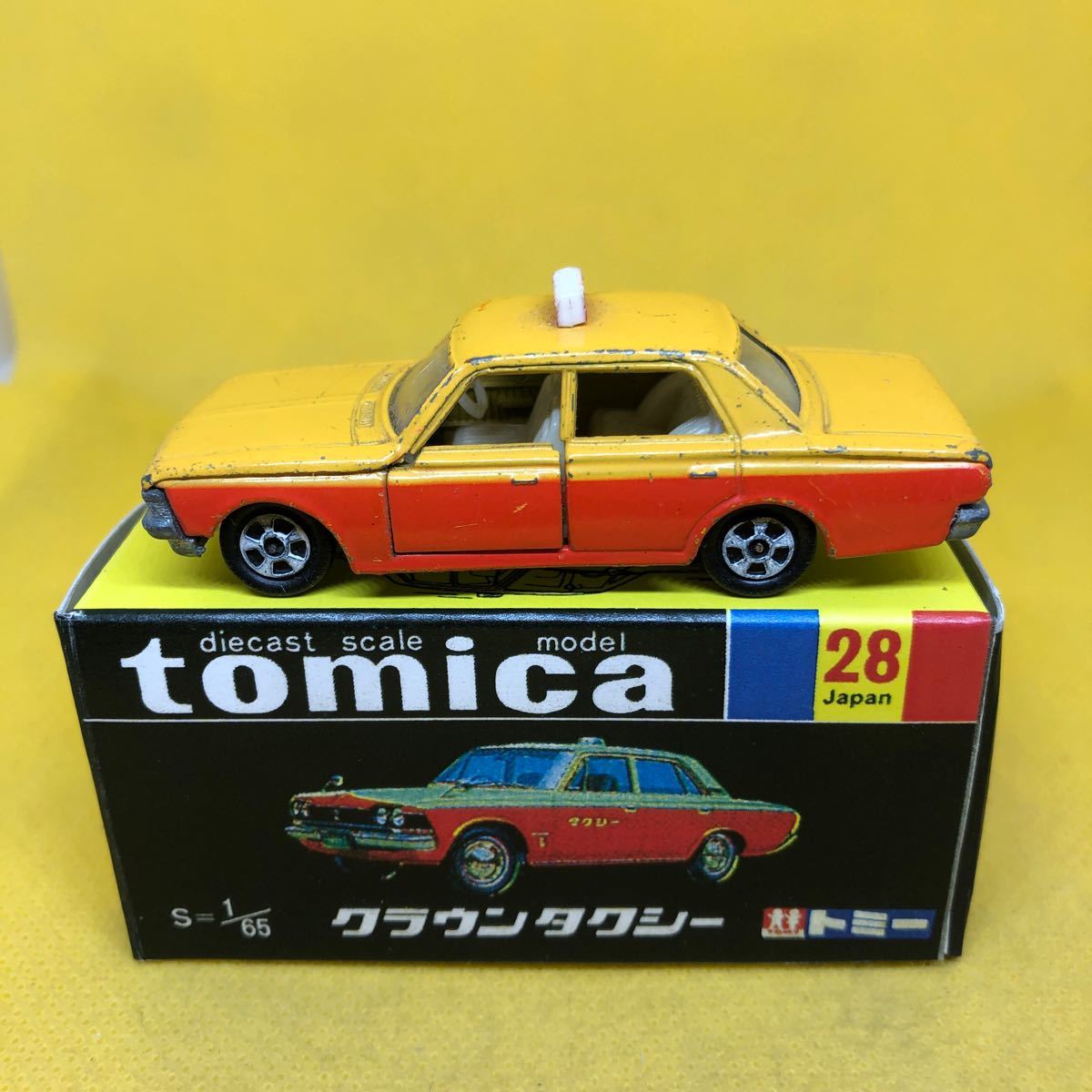 トミカ　日本製　黒箱　28 クラウン　タクシー　1Aホイール　当時物　絶版　②
