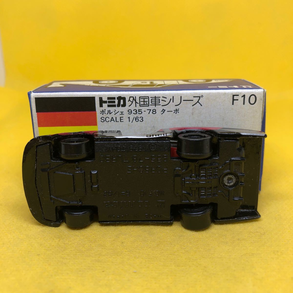 トミカ 日本製 青箱 F10 ポルシェ 935-78 ター当時物 絶版 車軸歪み の