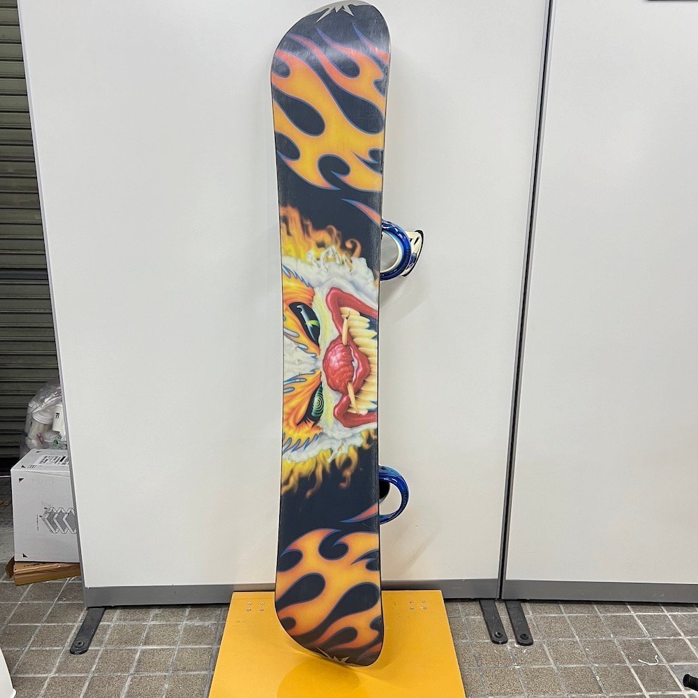 LAMAR/ラマー スノーボード INTRIGUE 1590 159cm BURTON/バートン TRIBUTE 27cm ブーツ ビンディング ケース付き_画像6