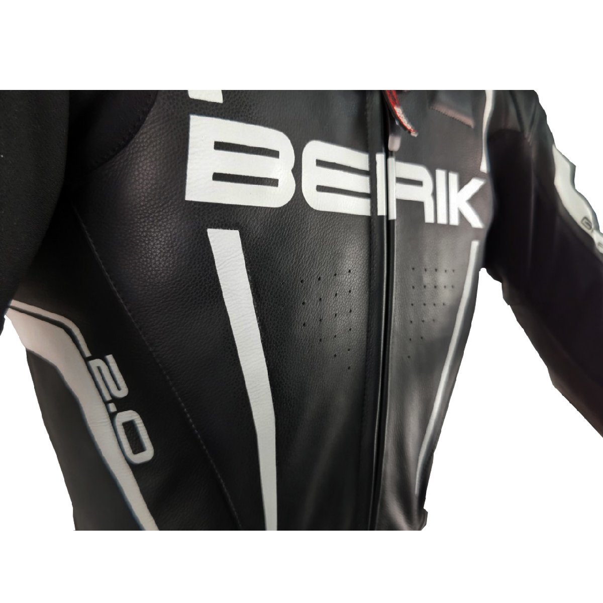 セパレート ツーピース BERIK ベリック 牛革 レーシングスーツ BLACK 50サイズ XL相当 サンプル 希少 美品_画像4