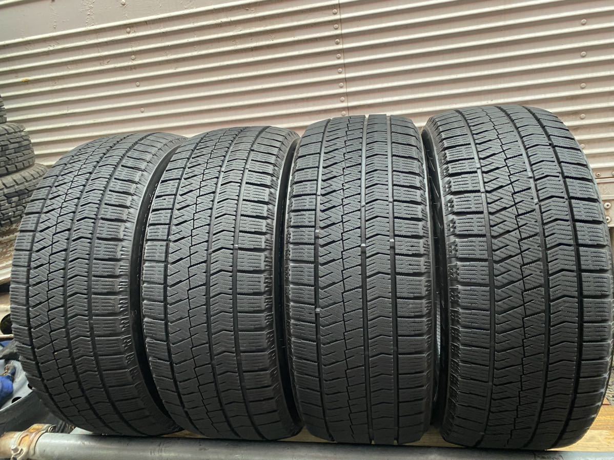 215/50R17 2017年製 ブリヂストン BRIDGESTONE BLIZZAK VRX2 スタッドレス タイヤ 4本 セット_画像1