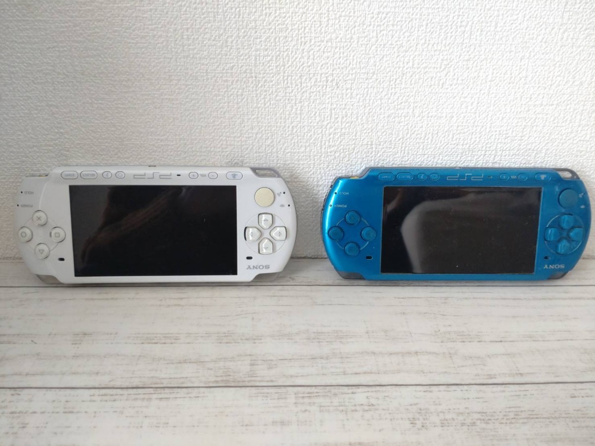 PSP3000 2台◆PSP本体　カラー：ブルー＆ホワイト　SONY　ソニー　動作未確認_画像1