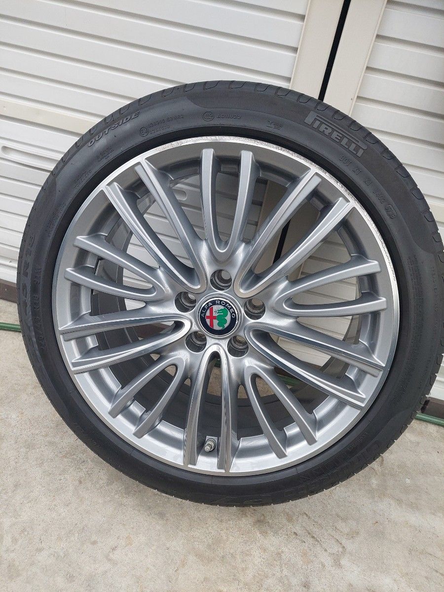 Alfa Romeo アルファロメオ ジュリア GIULIA 純正 ホイール タイヤ 8J 18インチ Alfa Romeo アルファロメオ ジュリア GIULIA 純正 ホイール タイヤ 8J 18インチ