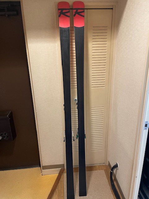 ROSSIGNOL ロシニョール　HERO　ATHLETE　GS用スキー板　１８８センチ　R３0　ビンディング付き_画像2