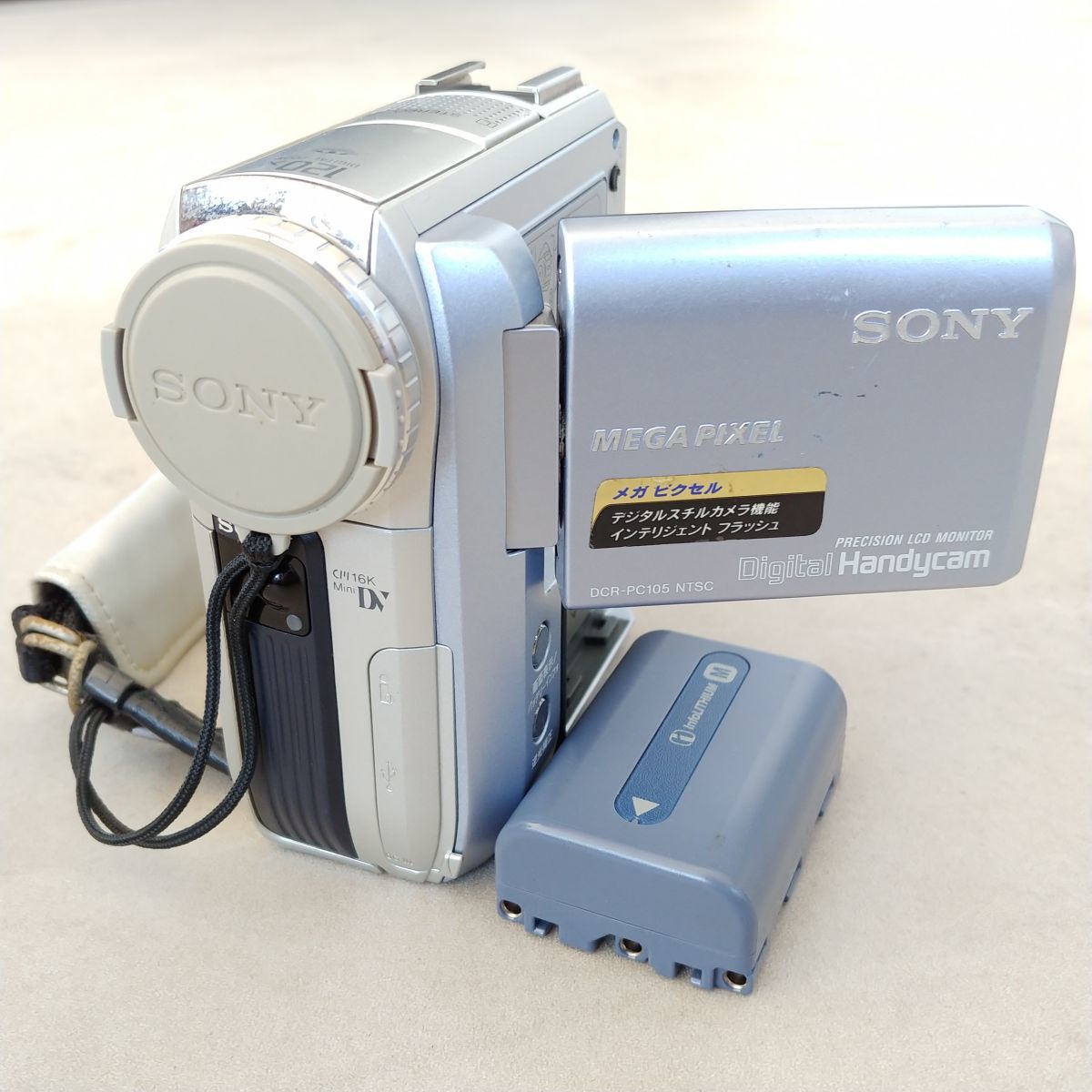 【☆訳あり☆通電確認済☆】SONY ソニー Handycam ハンディカム DCR-PC105 NTSC デジタル ビデオ カメラ mini DV 1円スタート #520_画像1