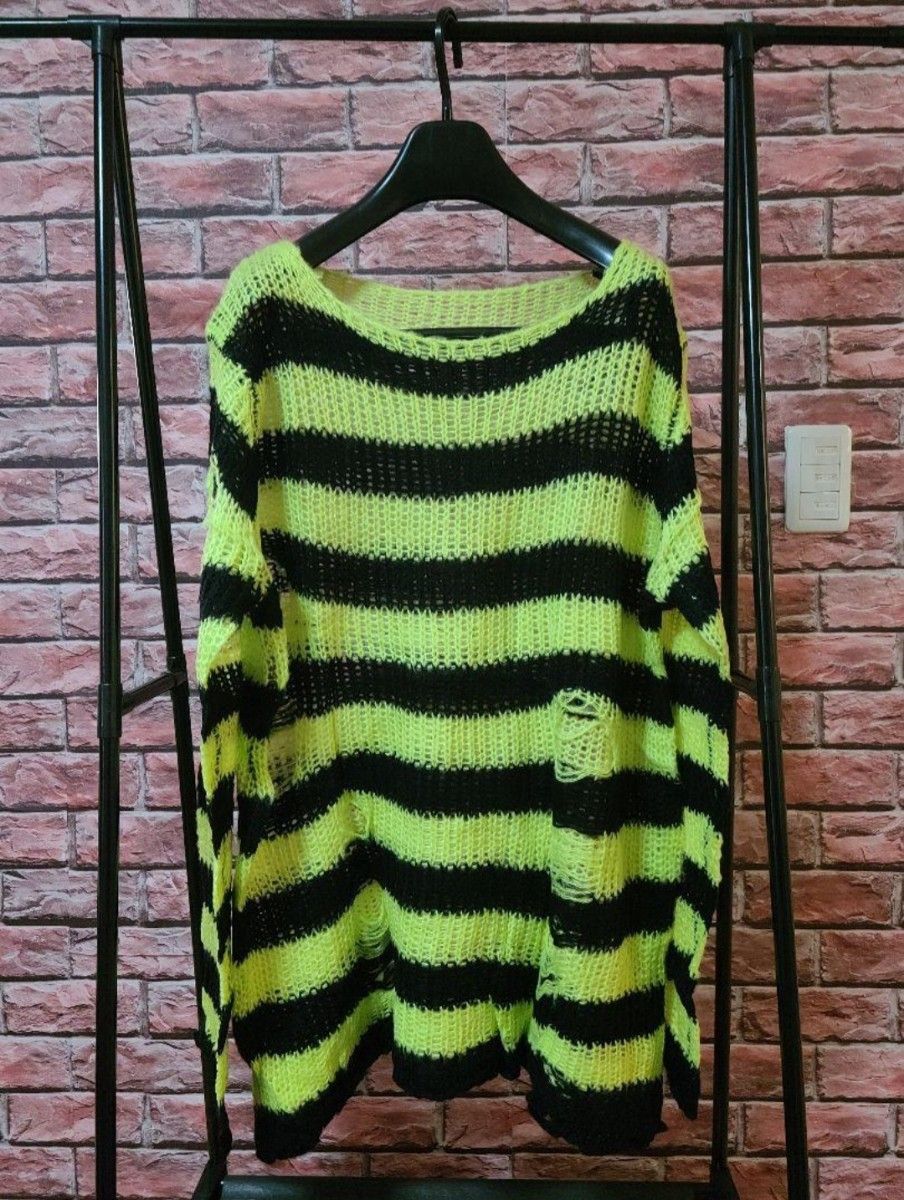 ダメージボーダー ニットセーター 黄緑×黒 グランジ パンクロック 韓国ファッション 地雷系