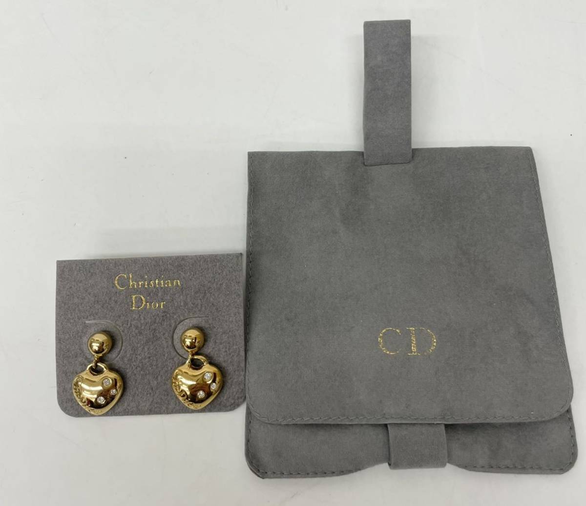 AK☆ 2 新品 未使用 Christian Dior ピアス ゴールド ハート 袋付き アクセサリー ディオール _画像2