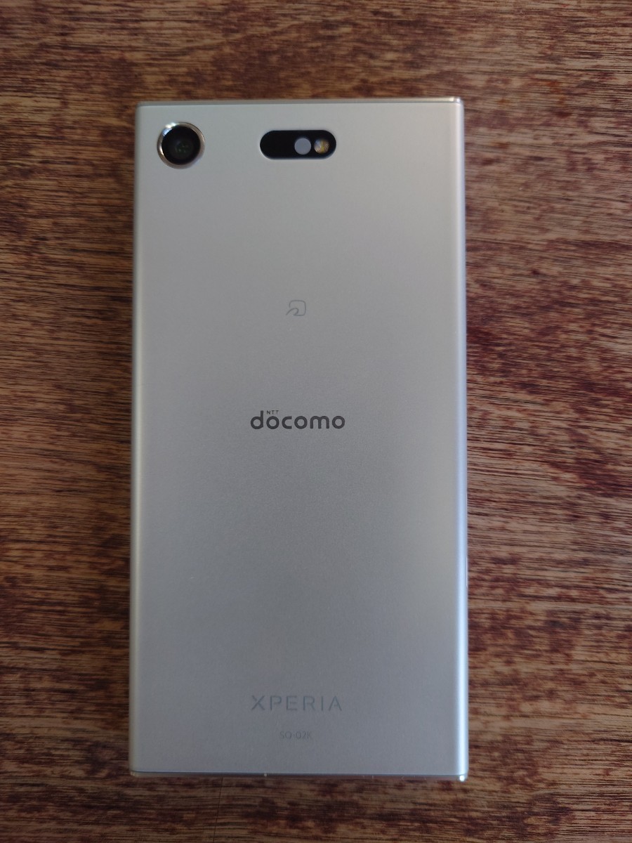Xperia XZ1　Compact ドコモ　so-02ｋ　シムロック解除済み　SIMフリー　美品　電池良好_画像7