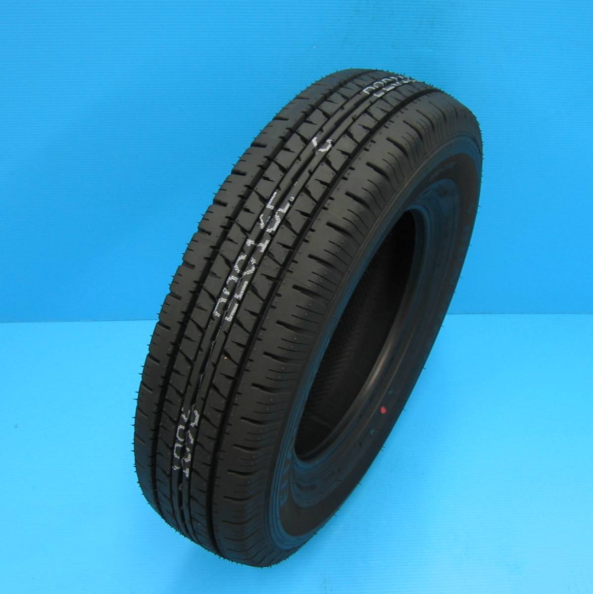 4本セット◆ 165R13 8PR LT エナセーブ VAN01◆ DUNLOP VAN バン用低燃費タイヤ【新品】_165R13 8PR、画像はサンプルになります。