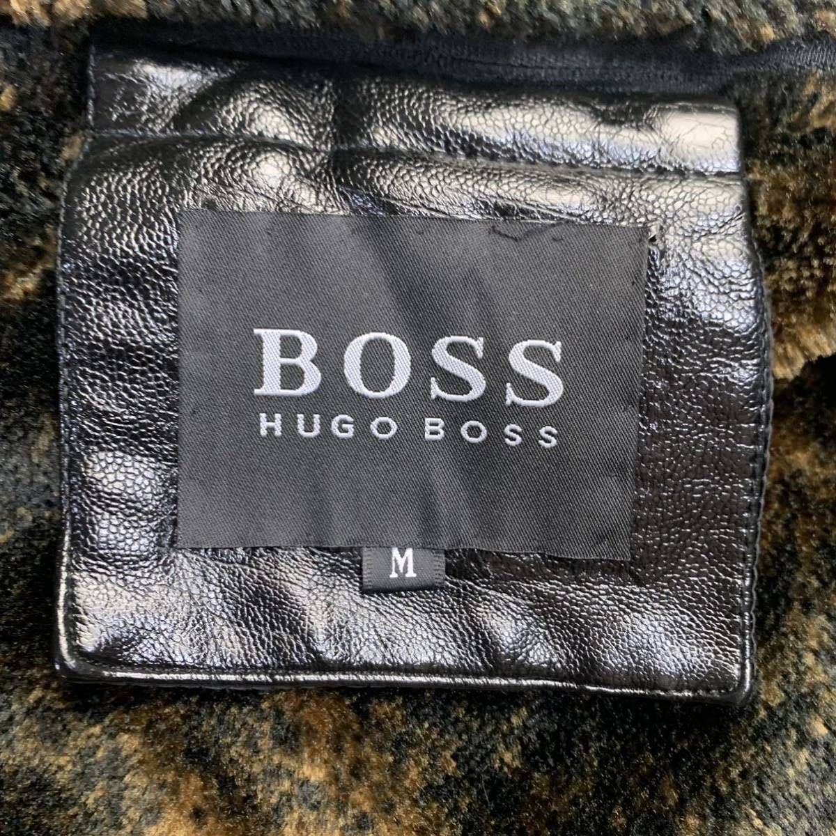 ヒューゴボス『抜群の存在感』HUGO BOSS リアルムートンジャケット 着脱◎フード Mサイズ キルティング 本革 レザー 黒 ブラック_画像8