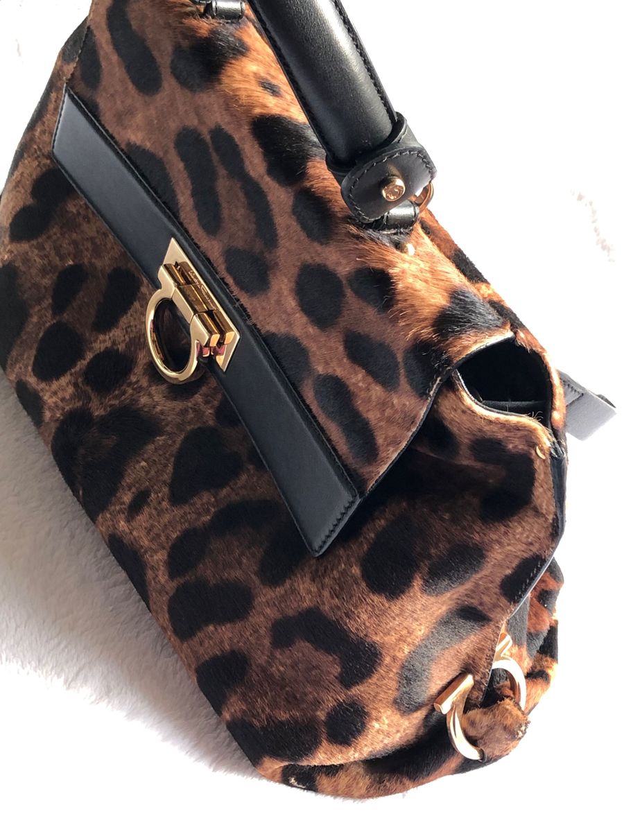 Salvatore Ferragamoソフィア ガンチーニ ヒョウ柄ハンドバッグ Salvatore Ferragamoソフィア ガンチーニ ヒョウ柄ハンドバッグ