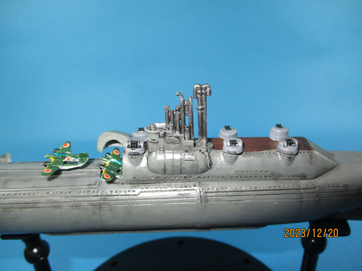 1/700 完成品 紺碧の艦隊 潜伊500型 初号艦 伊501 水神号 メタル製 水上戦闘爆撃機 春嵐 2機搭載_画像2