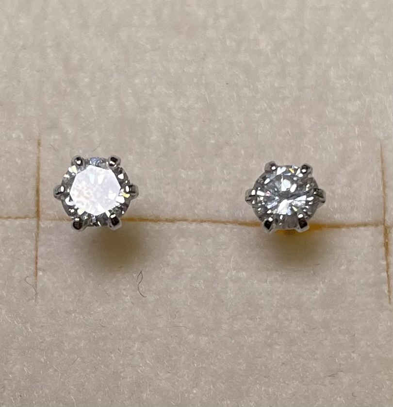 低価格の 新品 Pt900 スタッドピアス 0.20ct×0.20ctトータル0.40ct 6本爪タイプ 1Pダイヤ ピアス ダイヤ プラチナ台