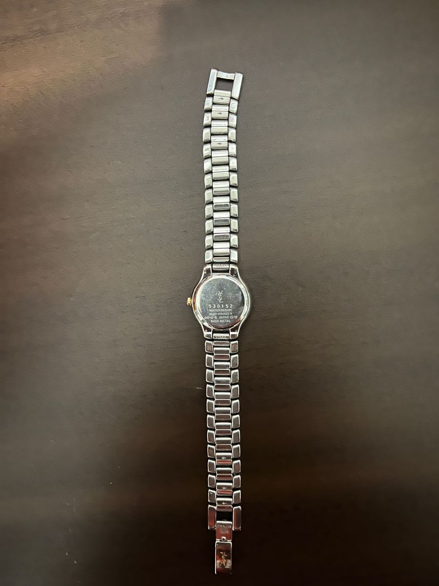 イヴサンローラン　レディース　腕時計　530152付属品：なし問題なく使えます