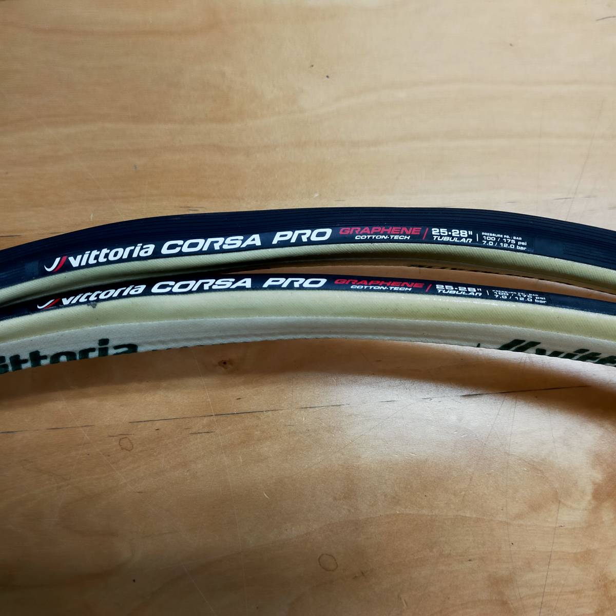 10540円 2本セット CORSA PRO 25mm BLACK/PARA TUBELAR Vittoria 10540円 2本セット CORSA PRO 25mm BLACK/PARA TUBELAR Vittoria