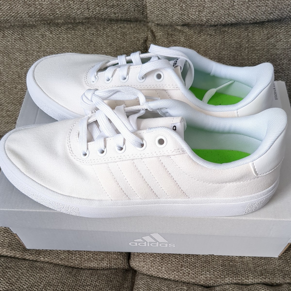 adidas VULC RAID 3R SKATEBOARDING 白 25 5cm アディダス adidas VULC RAID 3R SKATEBOARDING 白 25 5cm アディダス
