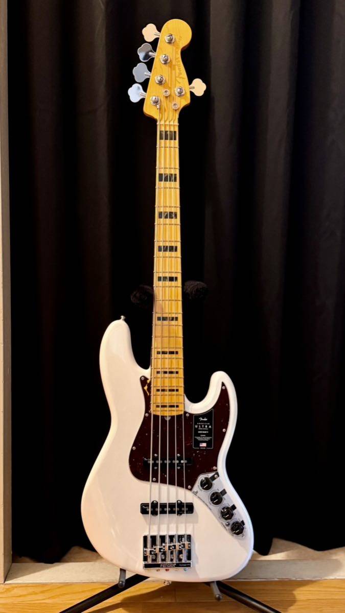 【使用浅】Fender American Ultra Jazz Bass V_画像2