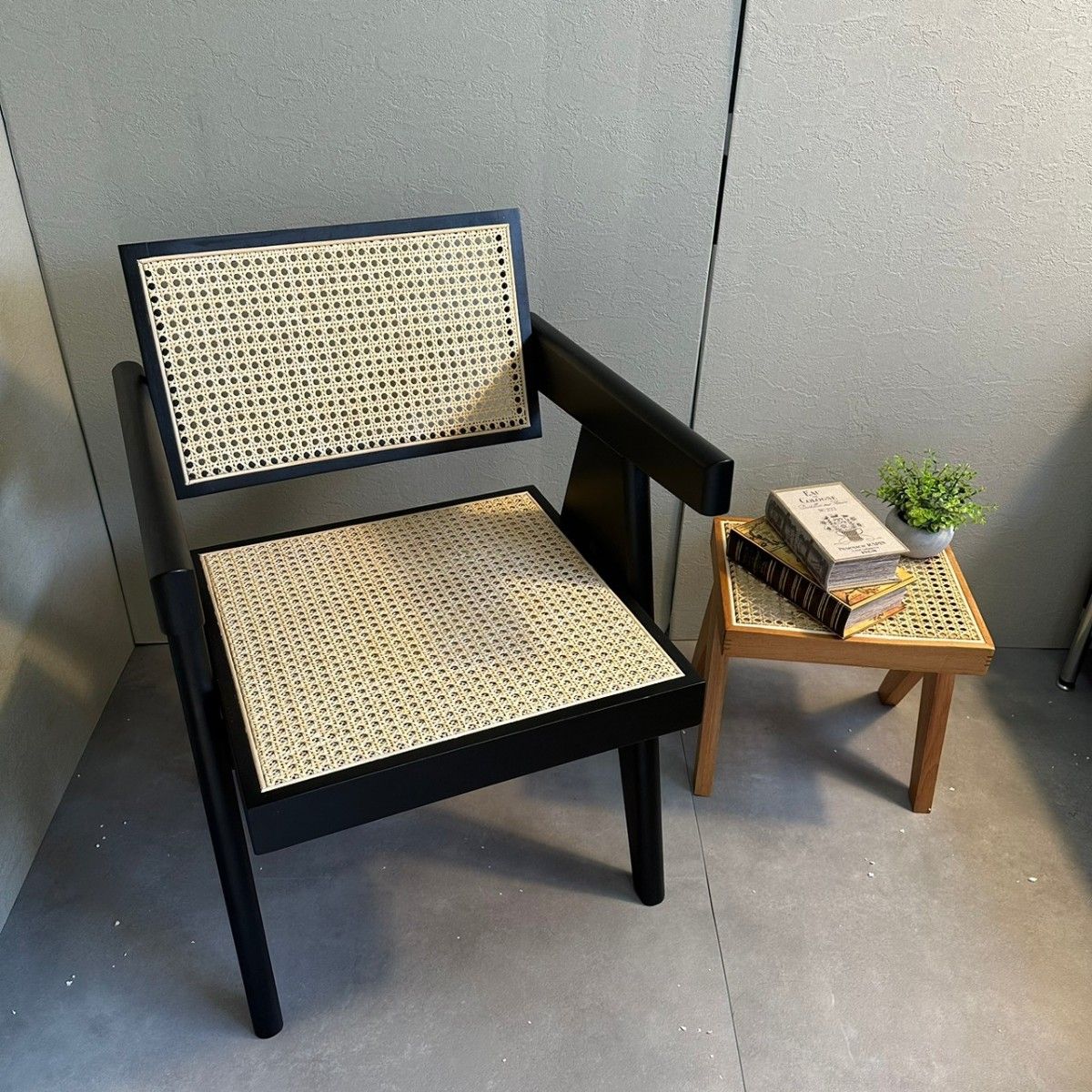 リプロダクト　ピエールジャンヌレ　ダイニングチェア　アームチェア　デザイナーズチェア　Pierre Jeanneret　