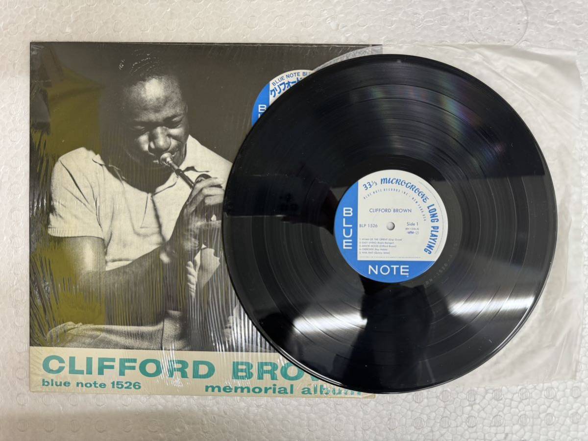 売切〜♪ Clifford Brown Memorial Album BLUE NOTE1526 LPレコード　_画像3
