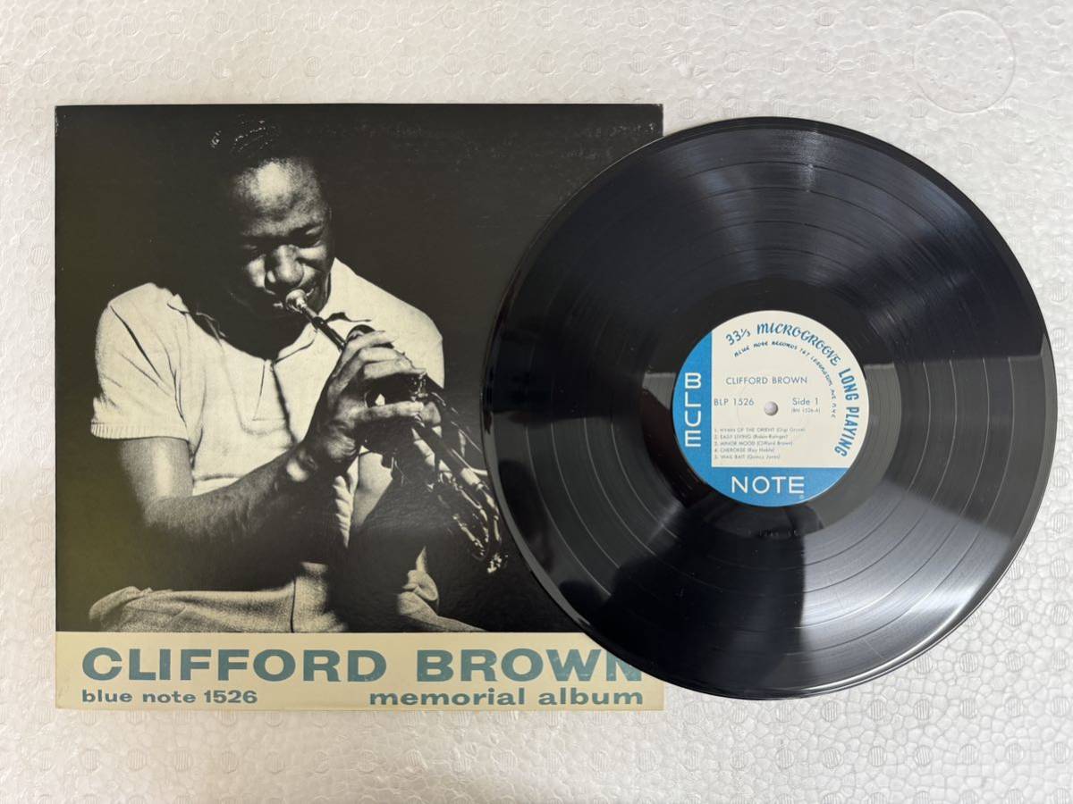 売切〜♪ Clifford Brown Memorial Album BLUE NOTE1526 LPレコード　_画像3